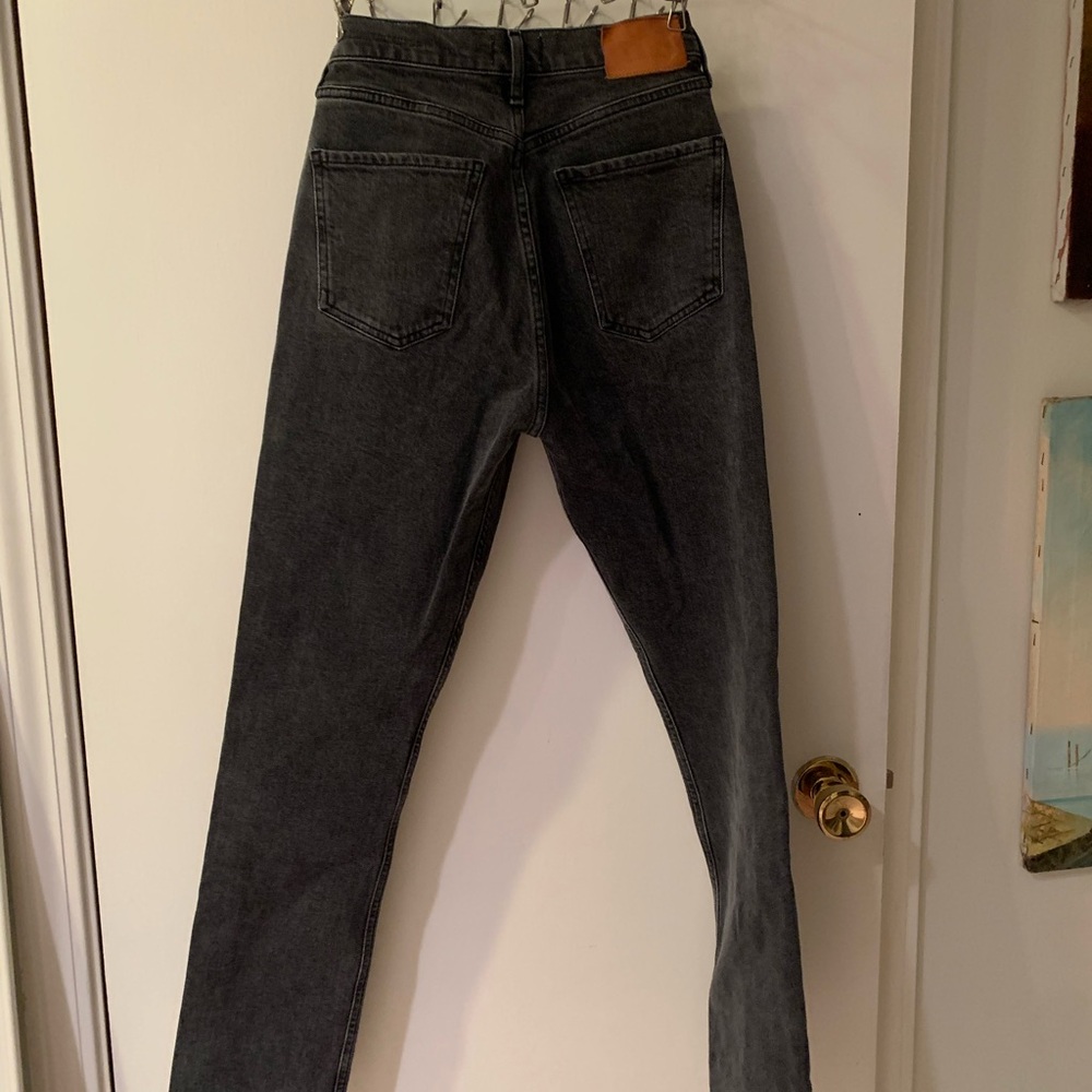 Size 24 Charlotte High Rise Straight in Whisper
Citizens of Humanity